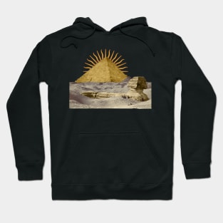 Giza piramid and sphinx with Sun behind Hoodie